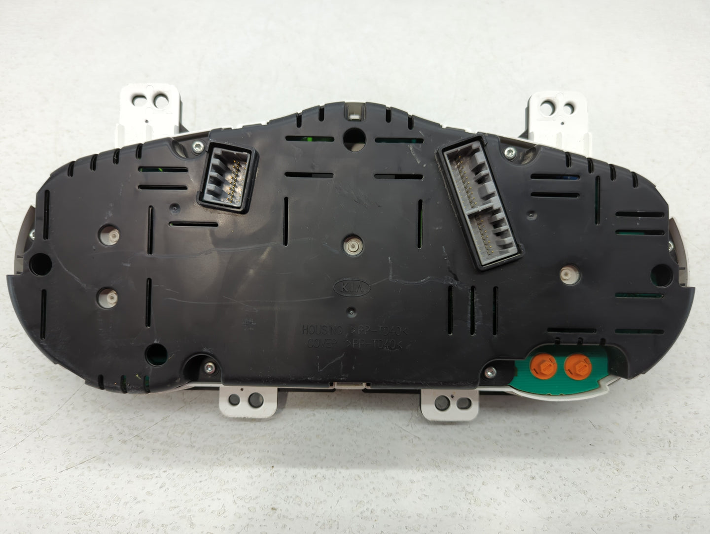 2011 Kia Soul Instrument Cluster Speedometer Gauges P/N:94011-2K260 Fits OEM Used Auto Parts - Oemusedautoparts1.com