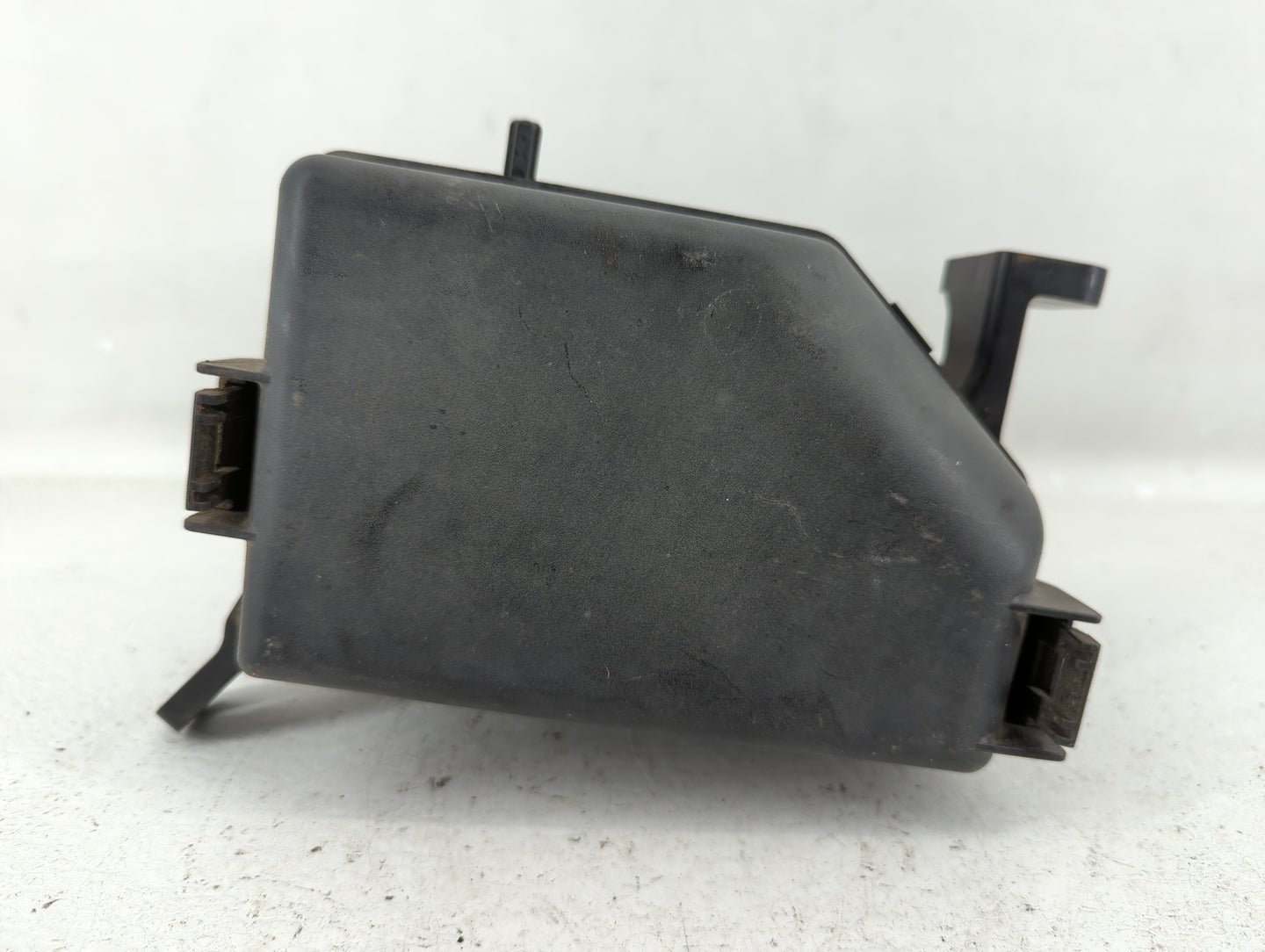 2010-2011 Kia Soul Fusebox Fuse Box Panel Relay Module P/N:91950-2K361 Fits Fits 2010 2011 OEM Used Auto Parts - Oemusedauto