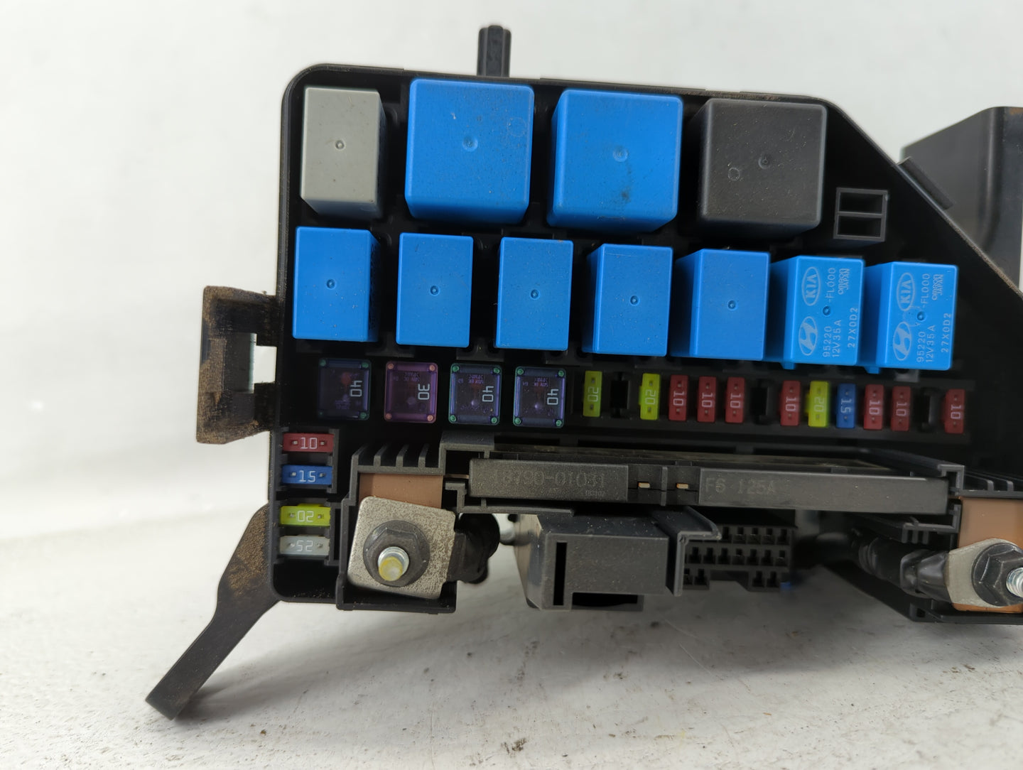 2010-2011 Kia Soul Fusebox Fuse Box Panel Relay Module P/N:91950-2K361 Fits Fits 2010 2011 OEM Used Auto Parts - Oemusedauto