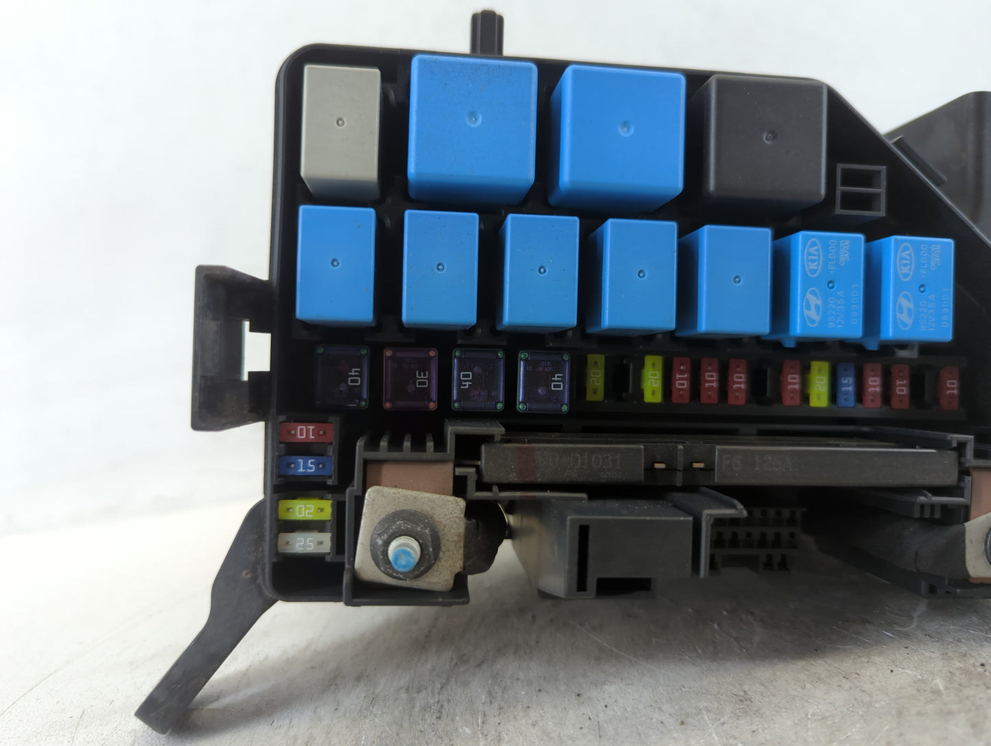 2010-2011 Kia Soul Fusebox Fuse Box Panel Relay Module P/N:91950-2K361 Fits Fits 2010 2011 OEM Used Auto Parts - Oemusedauto