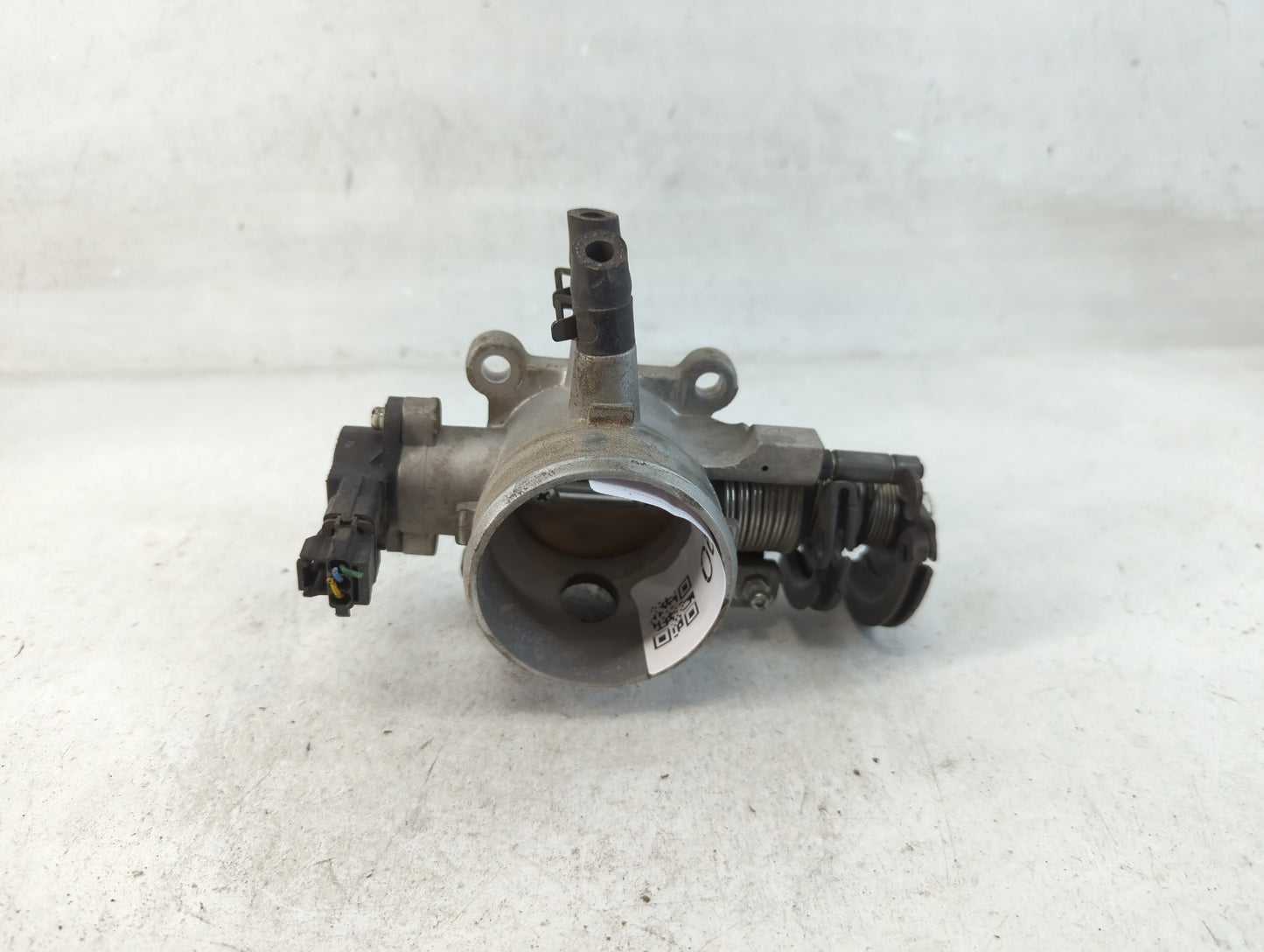 2010-2011 Kia Soul Throttle Body Fits Fits 2007 2008 2009 2010 2011 2012 OEM Used Auto Parts - Oemusedautoparts1.com