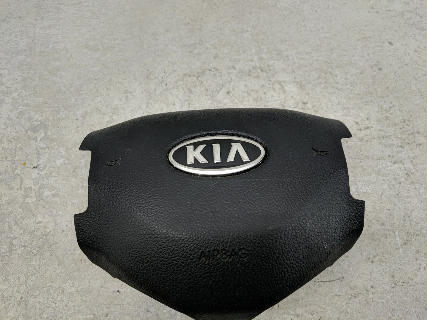2011-2012 Kia Sportage Air Bag Driver Left Steering Wheel Mounted P/N:56900-3W500 Fits Fits 2011 2012 OEM Used Auto Parts - 