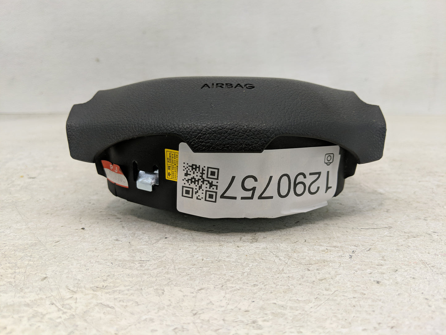 2011-2012 Kia Sportage Air Bag Driver Left Steering Wheel Mounted P/N:56900-3W500 Fits Fits 2011 2012 OEM Used Auto Parts - 