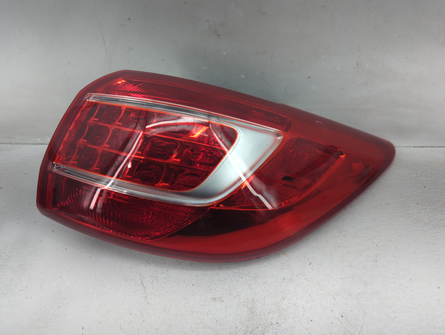 2011-2013 Kia Sportage Tail Light Assembly Passenger Right OEM Fits Fits 2011 2012 2013 OEM Used Auto Parts - Oemusedautopar