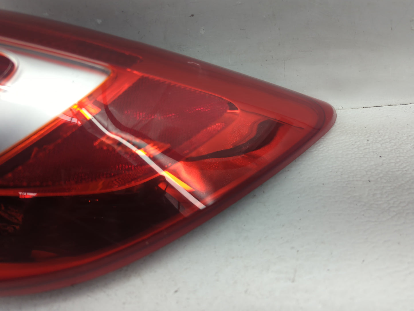 2011-2013 Kia Sportage Tail Light Assembly Passenger Right OEM Fits Fits 2011 2012 2013 OEM Used Auto Parts - Oemusedautopar