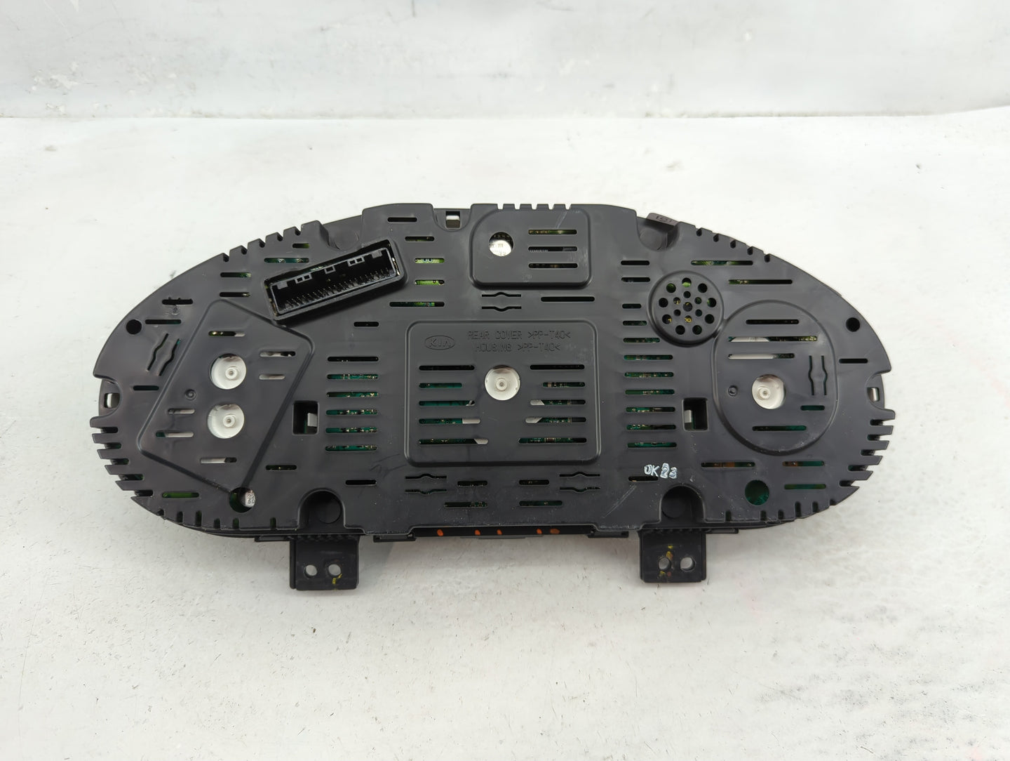 2011-2013 Kia Sportage Instrument Cluster Speedometer Gauges P/N:94001-3W015 Fits Fits 2011 2012 2013 OEM Used Auto Parts - 