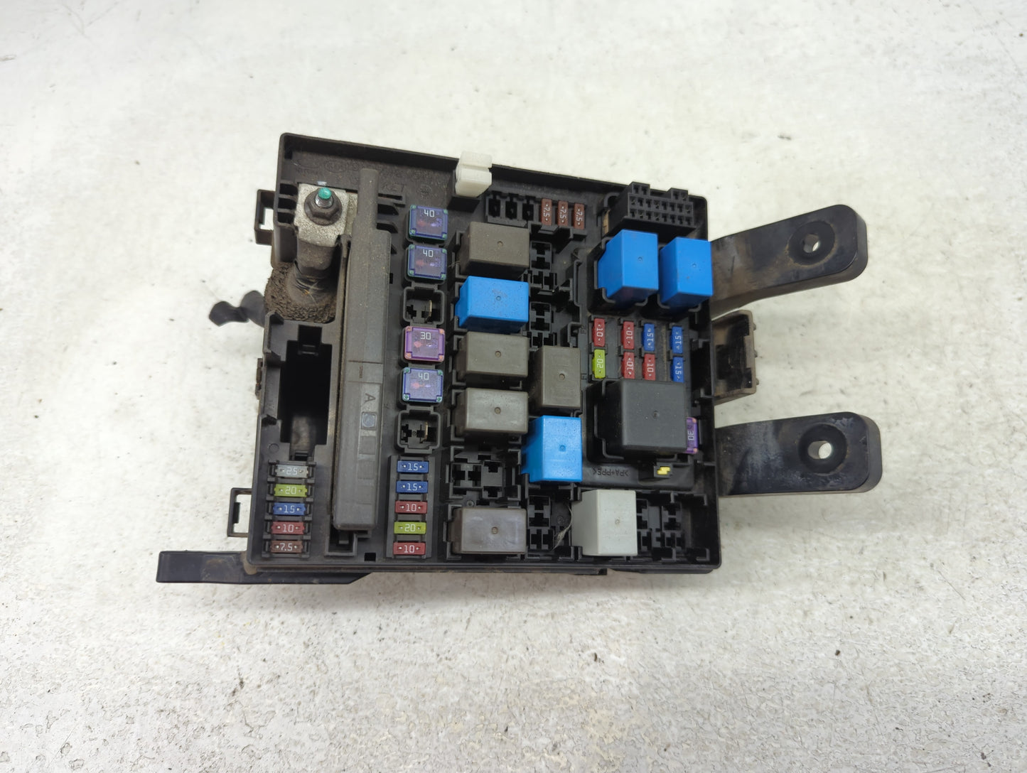 2011-2013 Kia Sportage Fusebox Fuse Box Panel Relay Module Fits Fits 2011 2012 2013 OEM Used Auto Parts - Oemusedautoparts1.