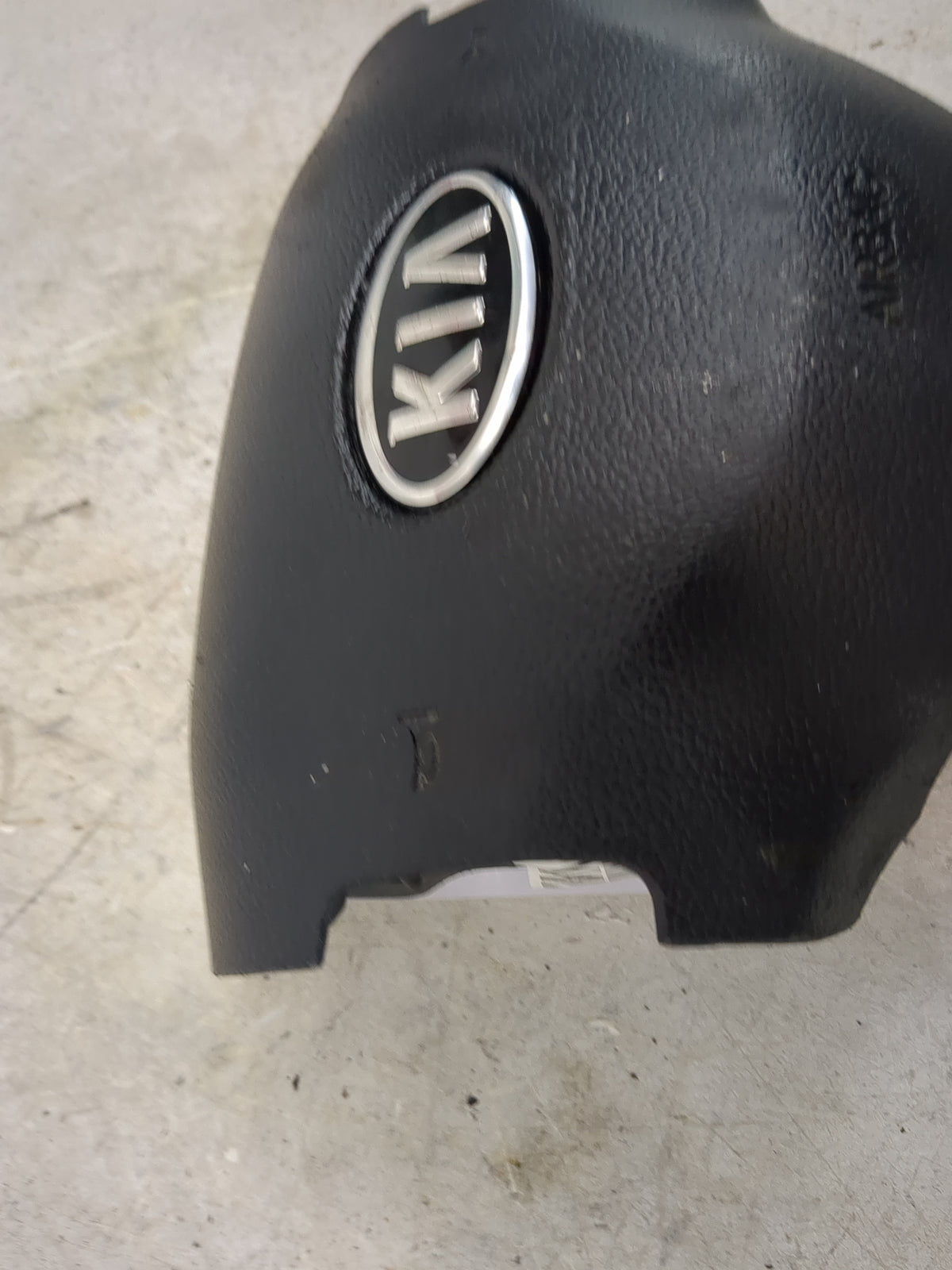2011-2012 Kia Sportage Air Bag Driver Left Steering Wheel Mounted - Oemusedautoparts1.com