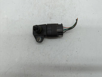compare product 2011 Kia Sportage Mass Air Flow Meter Maf