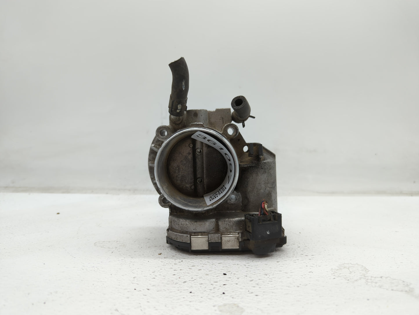2011-2013 Kia Sportage Throttle Body P/N:35100-25400 35100-25200 Fits Fits 2006 2007 2008 2009 2010 2011 2012 2013 OEM Used 