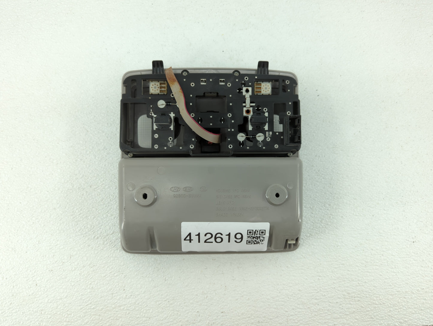2011 Kia Sportage Overhead Roof Console Grey - Oemusedautoparts1.com