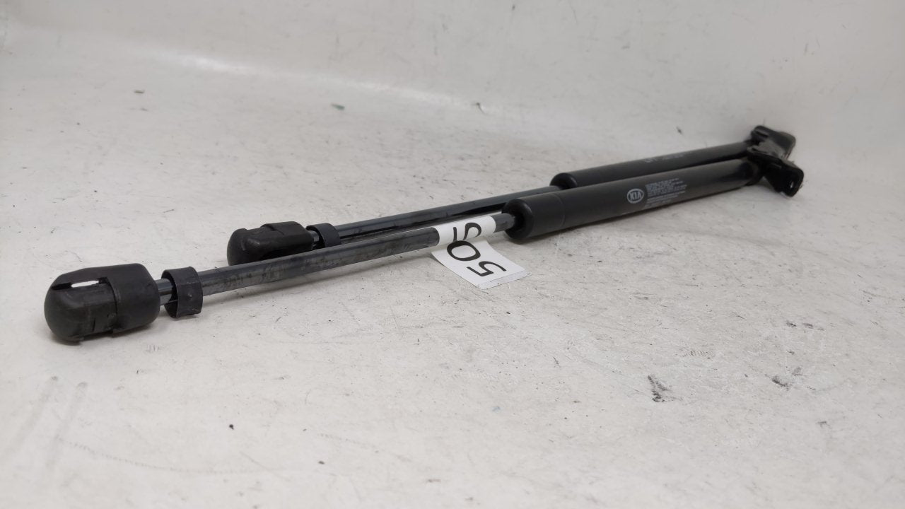 2011 Kia Sportage Hatchback Lift Gate Strut - Oemusedautoparts1.com