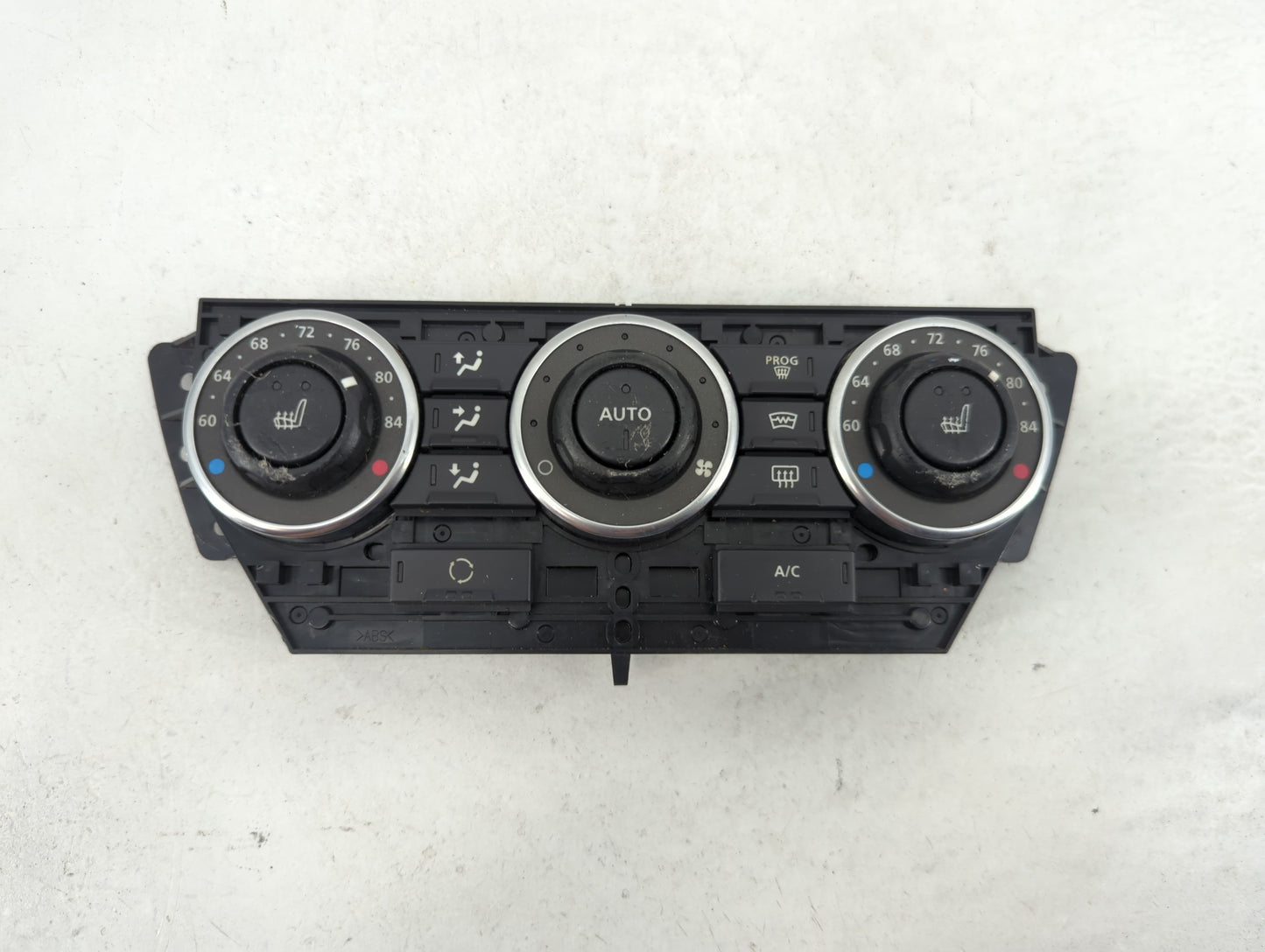 2010-2012 Land Rover Lr2 Climate Control Module Temperature AC/Heater Replacement Fits Fits 2010 2011 2012 OEM Used Auto Par