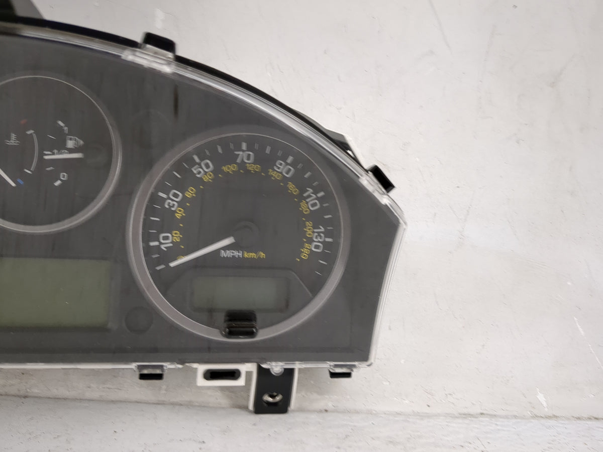 2011 Land Rover Lr2 Instrument Cluster Speedometer Gauges P/N:BH52-14C226-AB BH52-14C026-AD, BH5210849AD, LR-0019-001 Miles: