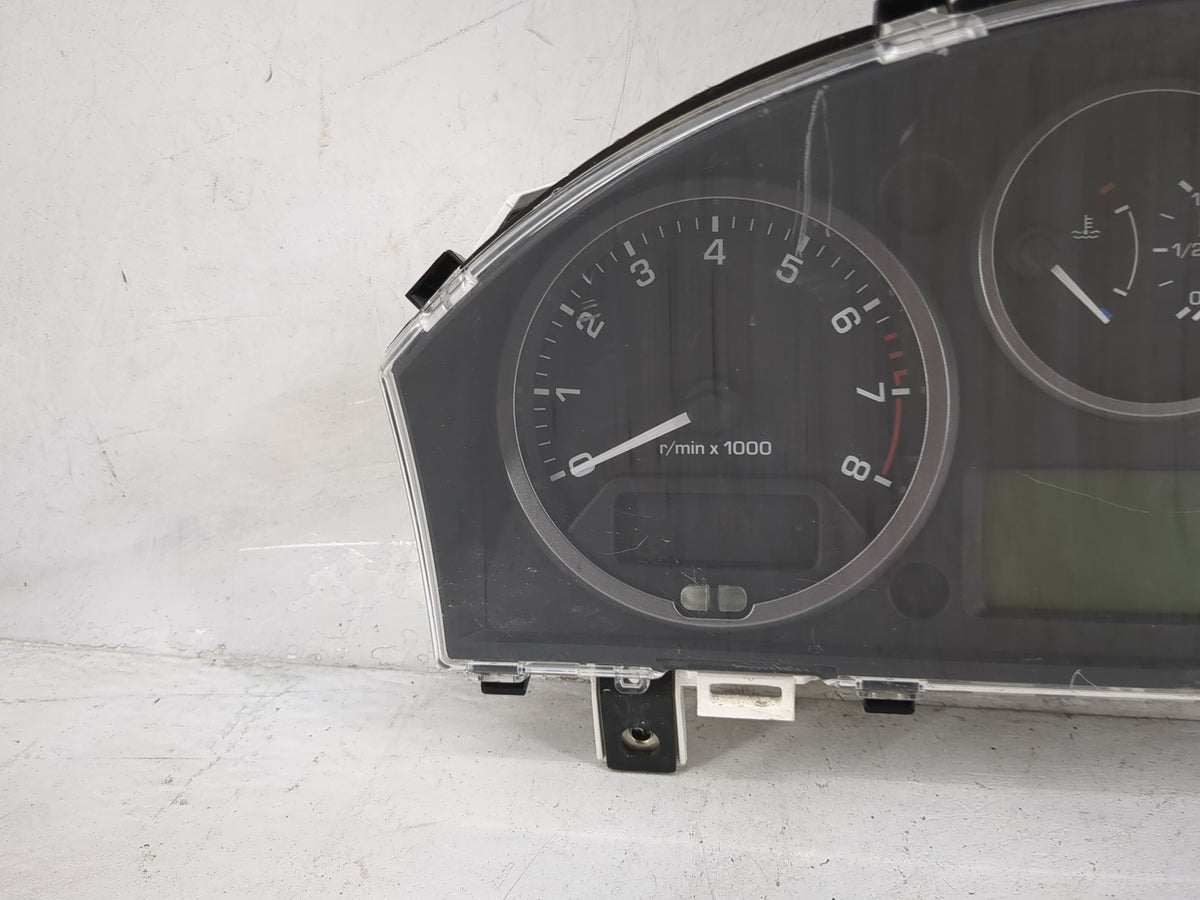 2011 Land Rover Lr2 Instrument Cluster Speedometer Gauges P/N:BH52-14C226-AB BH52-14C026-AC, BH5210849AC Miles: Fits OEM Use