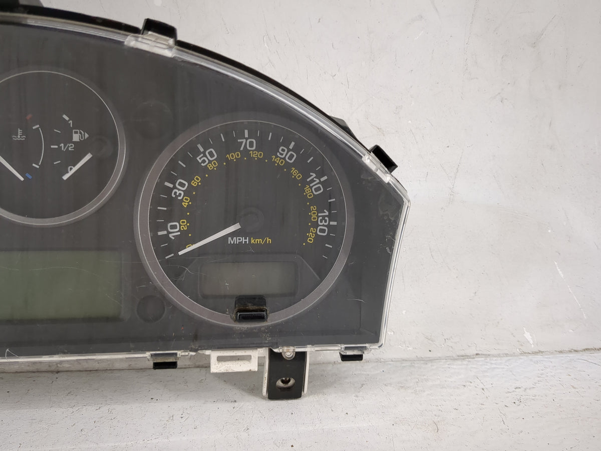 2011 Land Rover Lr2 Instrument Cluster Speedometer Gauges P/N:BH52-14C226-AB BH52-14C026-AC, BH5210849AC Miles: Fits OEM Use