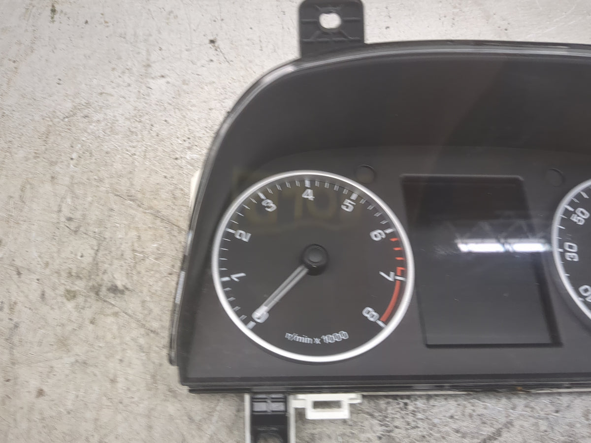 2011 Land Rover Lr2 Instrument Cluster Speedometer Gauges P/N:AH22-10849-AJ VPAH2F-10849-AJ, AH22-14C026-AJ Miles: Fits OEM 