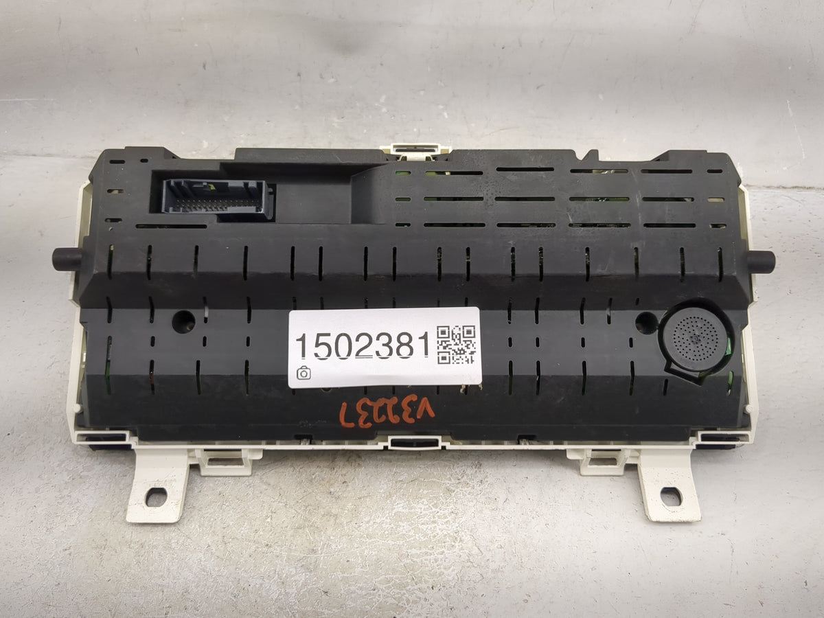 2011 Land Rover Lr2 Instrument Cluster Speedometer Gauges P/N:AH22-10849-AJ VPAH2F-10849-AJ, A50005514, AH22-14C026-AJ Miles