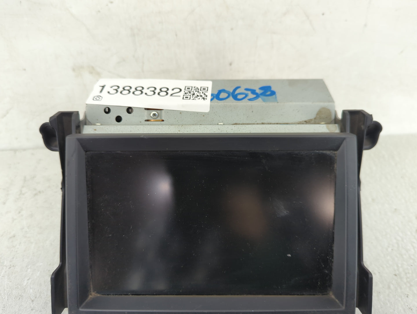 2010-2011 Land Rover Lr4 Information Display Screen - Oemusedautoparts1.com