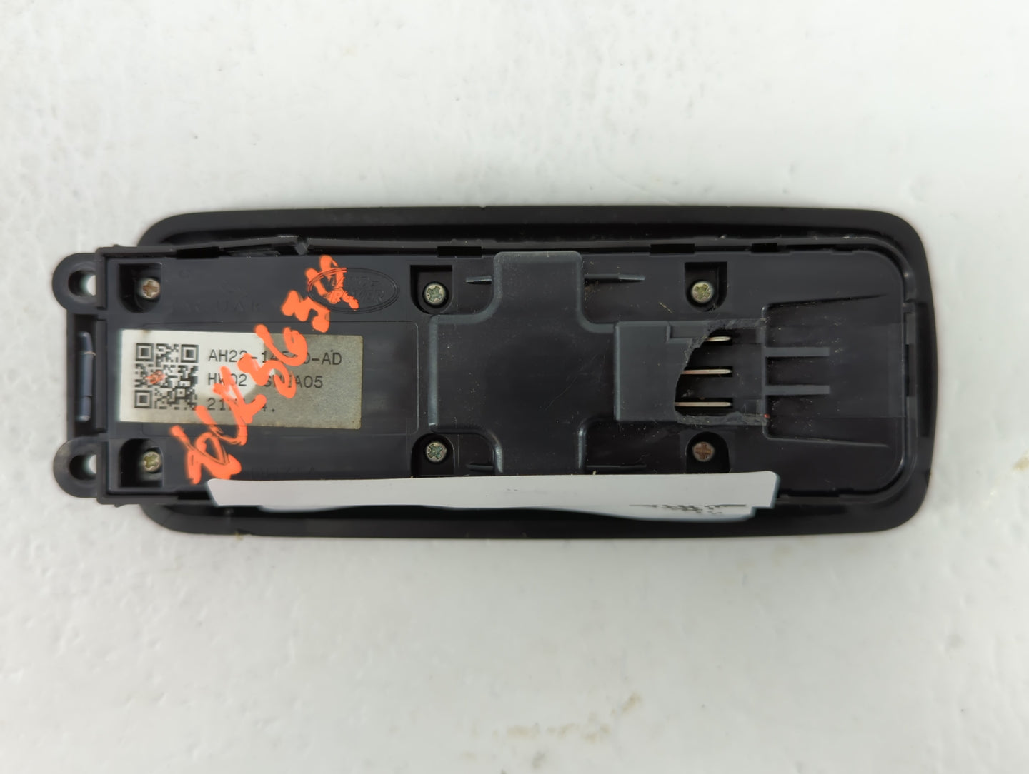 2010-2016 Land Rover Lr4 Master Power Window Switch Replacement Driver Side Left P/N:AH 22-14540-AD Fits OEM Used Auto Parts