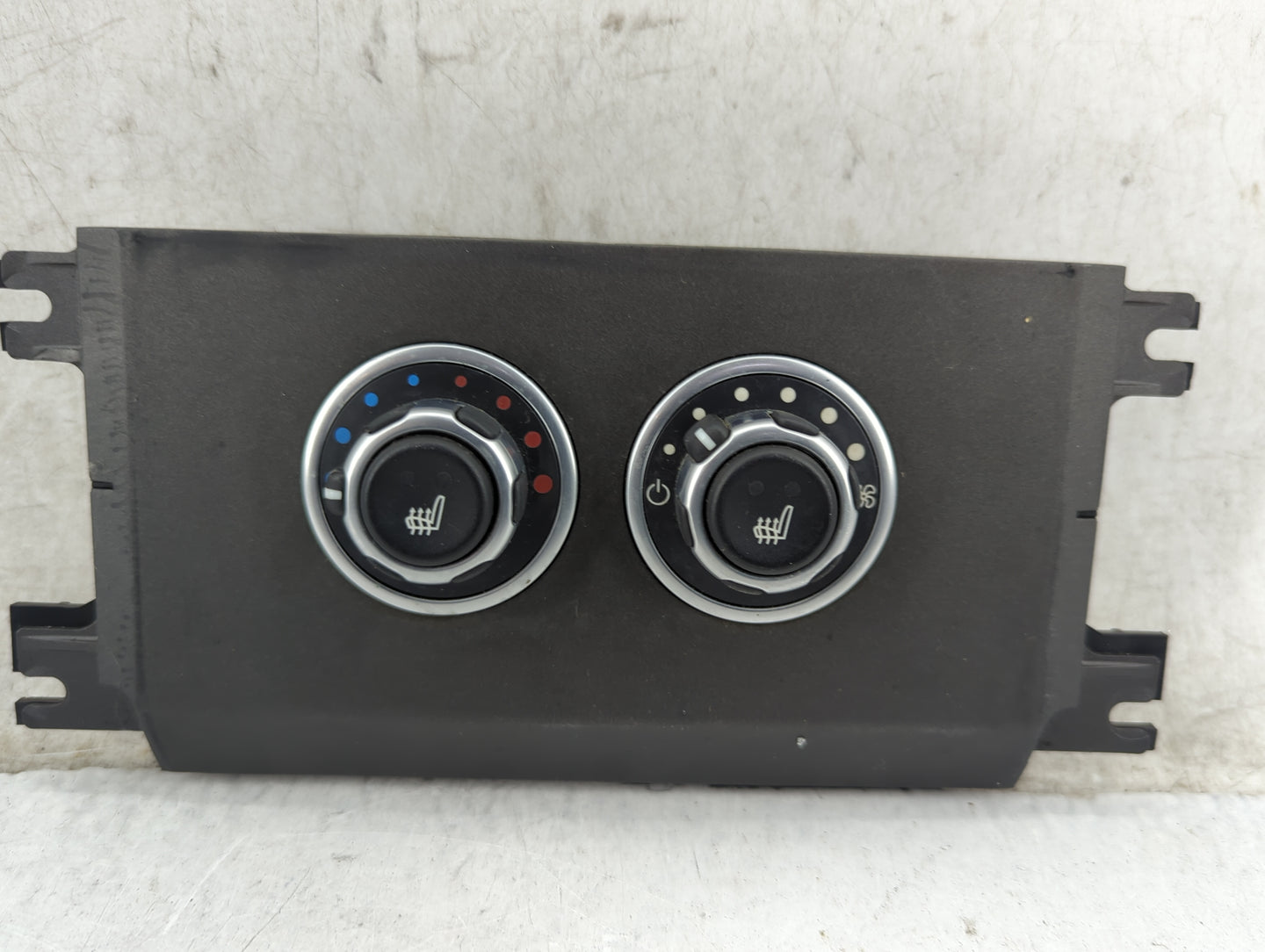 2010-2012 Land Rover Range Rover Climate Control Module Temperature AC/Heater Replacement P/N:7H42-18C612-JB Fits OEM Used A