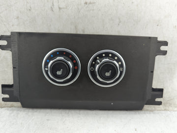 2010-2012 Land Rover Range Rover Climate Control Module Temperature AC/Heater Replacement P/N:7H42-18C612-JB Fits OEM Used A
