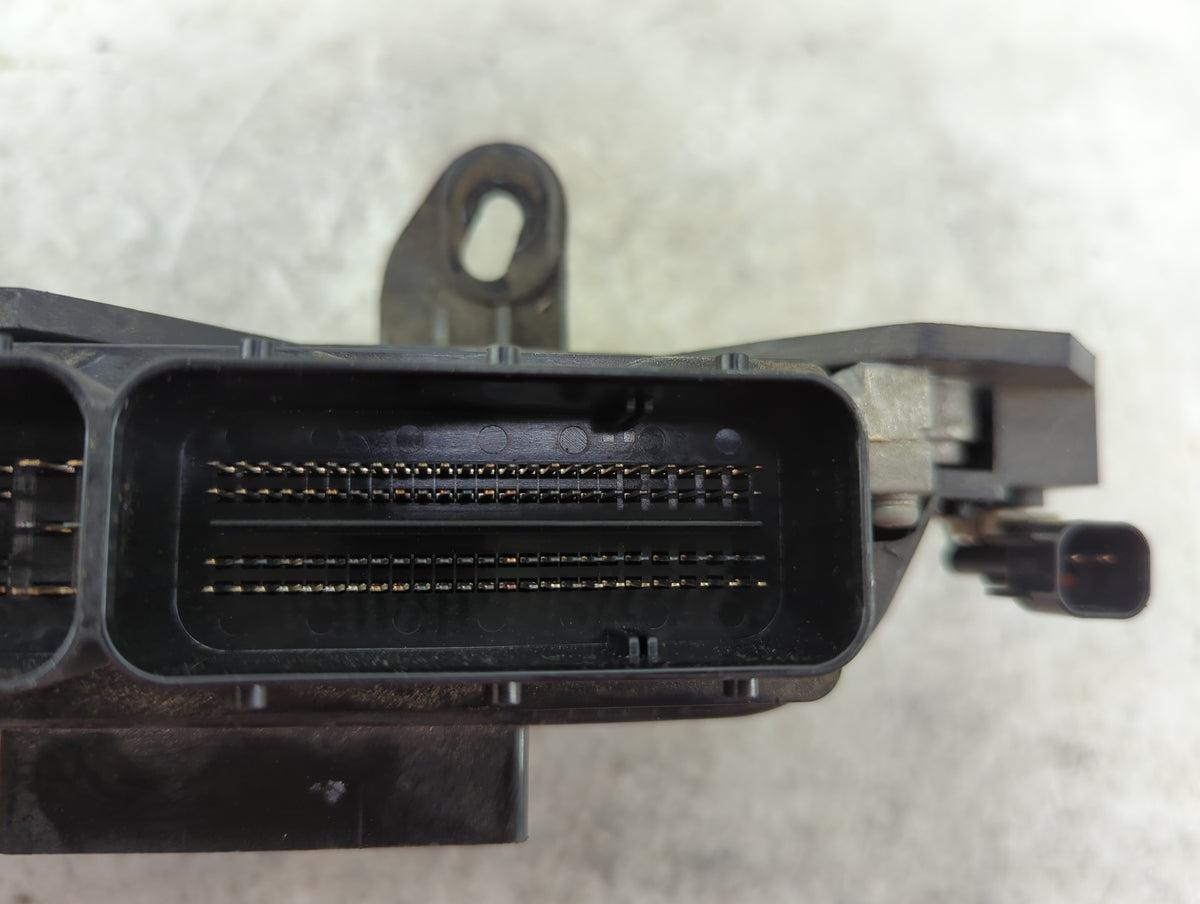 2011 Land Rover Range Rover PCM Engine Control Computer ECU ECM PCU OEM P/N:MB279700-9450 OEM Used Auto Parts - Oemusedautop