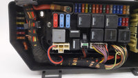 2010-2012 Land Rover Range Rover Fusebox Fuse Box Panel Relay Module Fits Fits 2010 2011 2012 OEM Used Auto Parts - Oemuseda