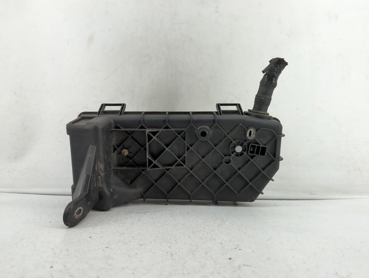 2010-2012 Land Rover Range Rover Fusebox Fuse Box Panel Relay Module P/N:AH42-00082-BA Fits Fits 2010 2011 2012 OEM Used Aut