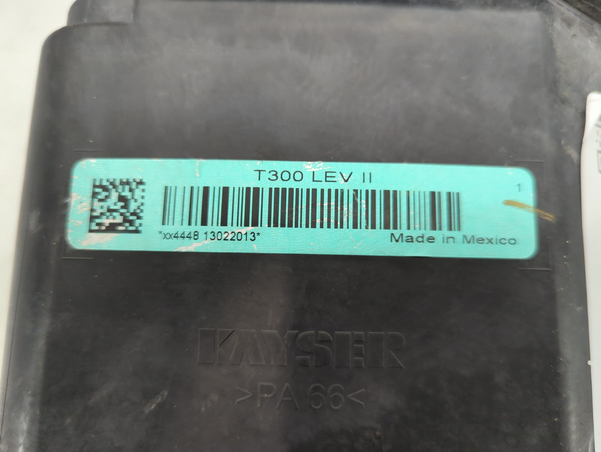 2011 Land Rover Range Rover Evoque Fuel Vapor Charcoal Canister - Oemusedautoparts1.com