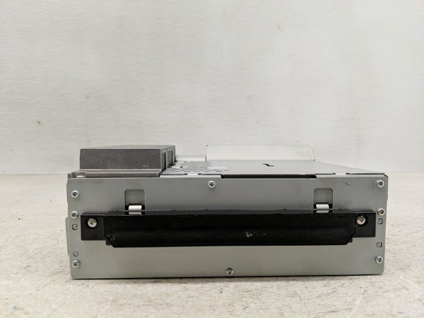 2011 Land Rover Range Rover Sport Radio AM FM Cd Player Receiver Replacement P/N:BH22-18C815-AB Fits OEM Used Auto Parts - O