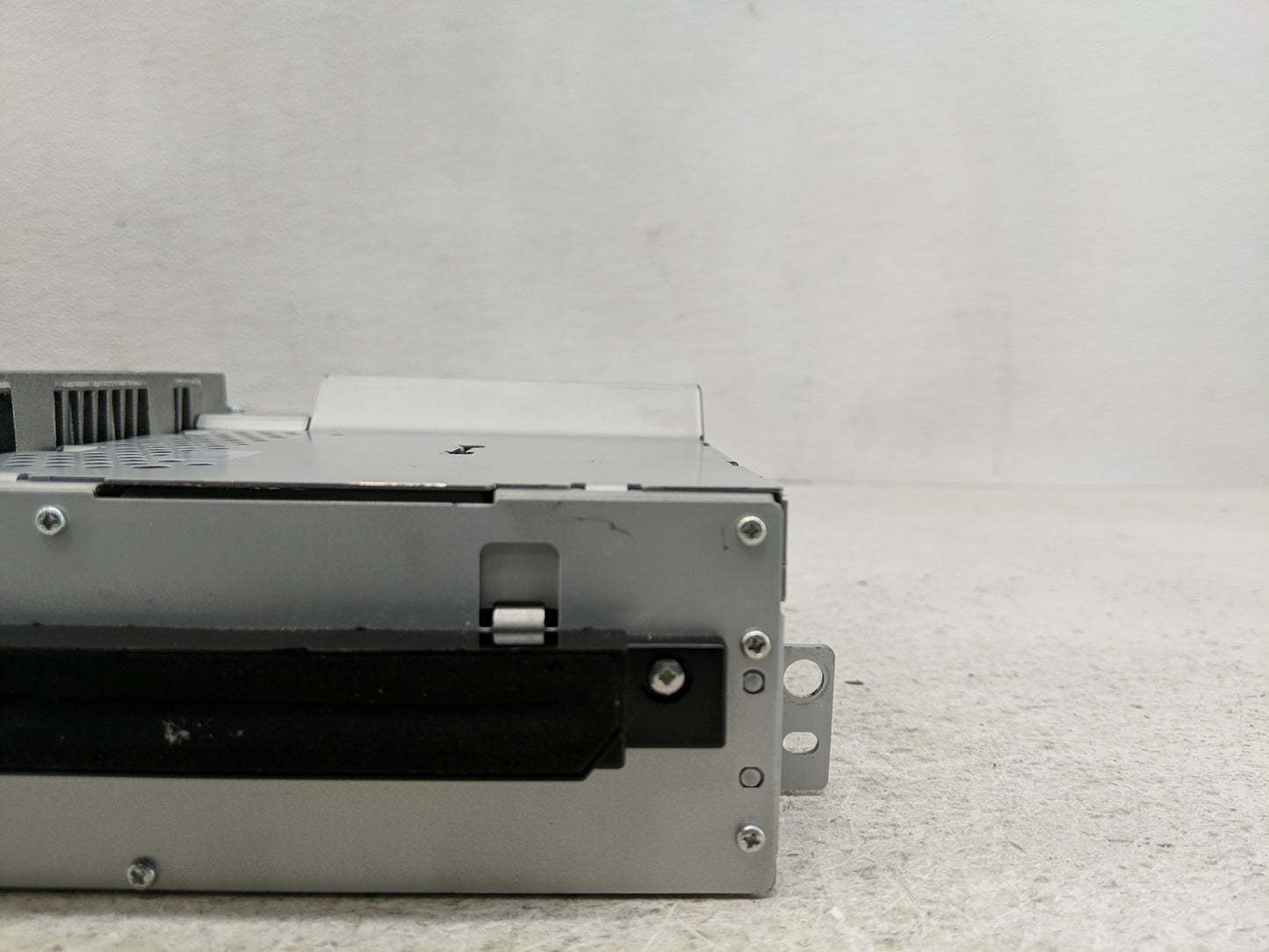 2011 Land Rover Range Rover Sport Radio AM FM Cd Player Receiver Replacement P/N:BH22-18C815-AB Fits OEM Used Auto Parts - O