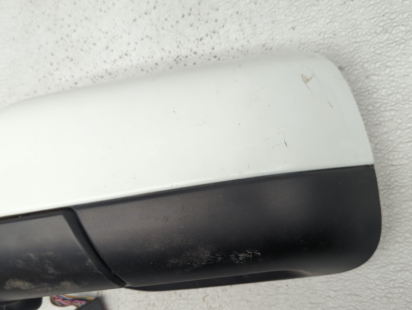 2010-2013 Land Rover Range Rover Sport Driver Side View Mirror - Left Door Mirror OEM Used - Oemusedautoparts1.com