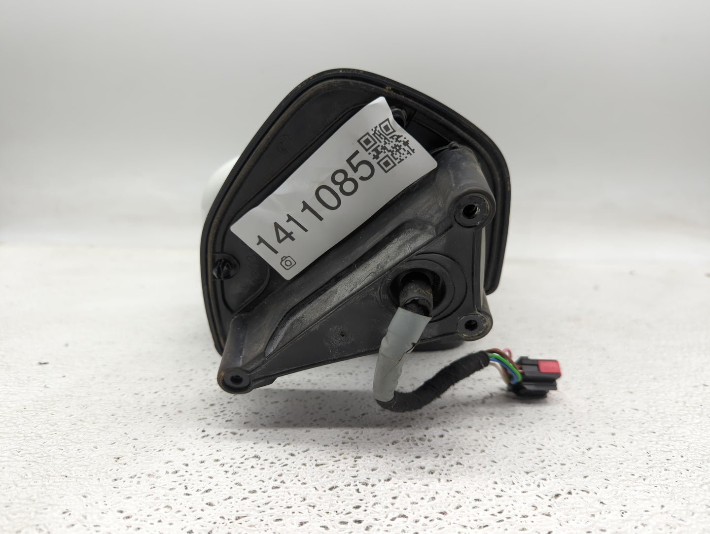 2010-2013 Land Rover Range Rover Sport Driver Side View Mirror - Left Door Mirror OEM Used - Oemusedautoparts1.com