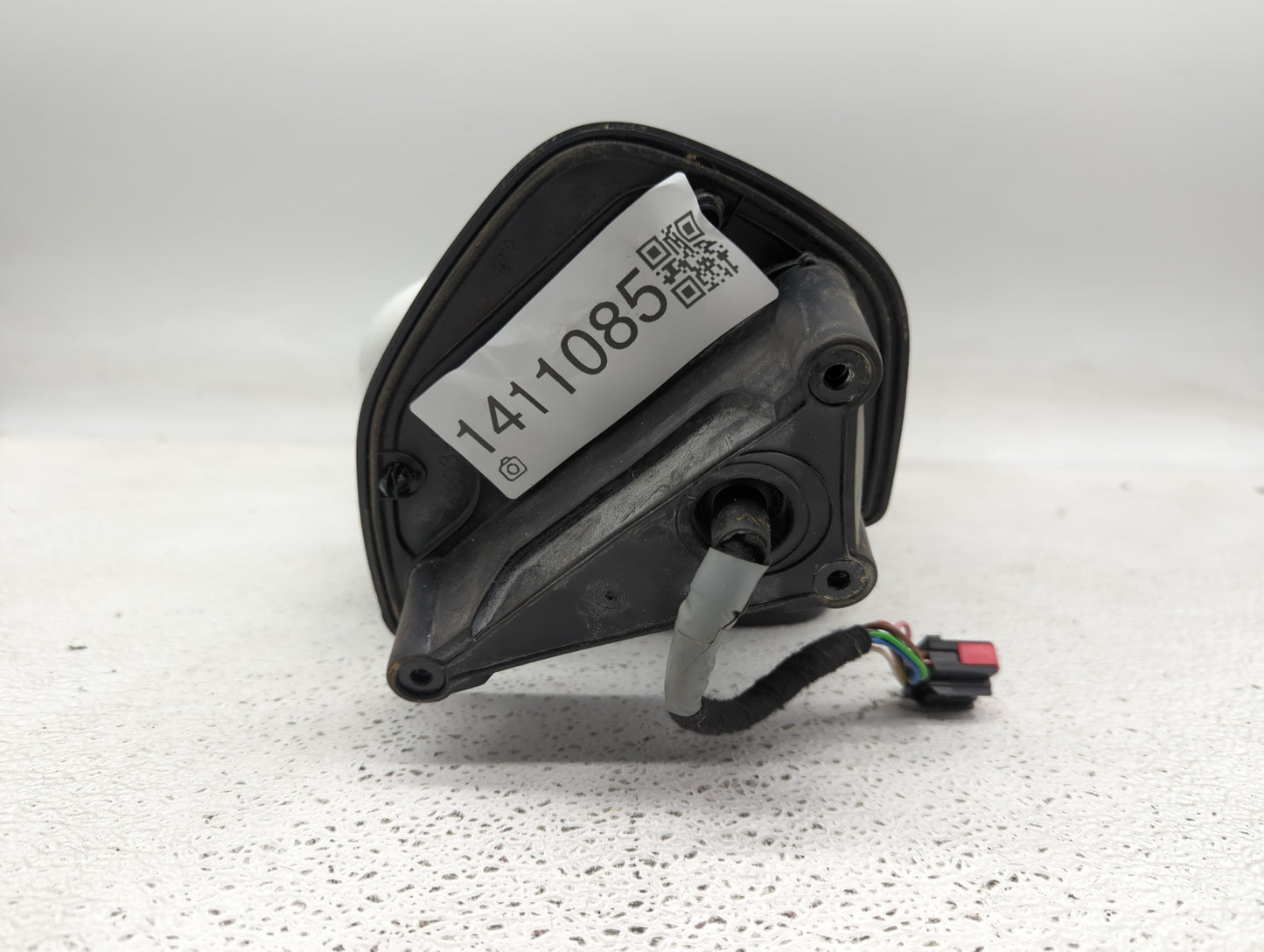 2010-2013 Land Rover Range Rover Sport Driver Side View Mirror - Left Door Mirror OEM Used - Oemusedautoparts1.com