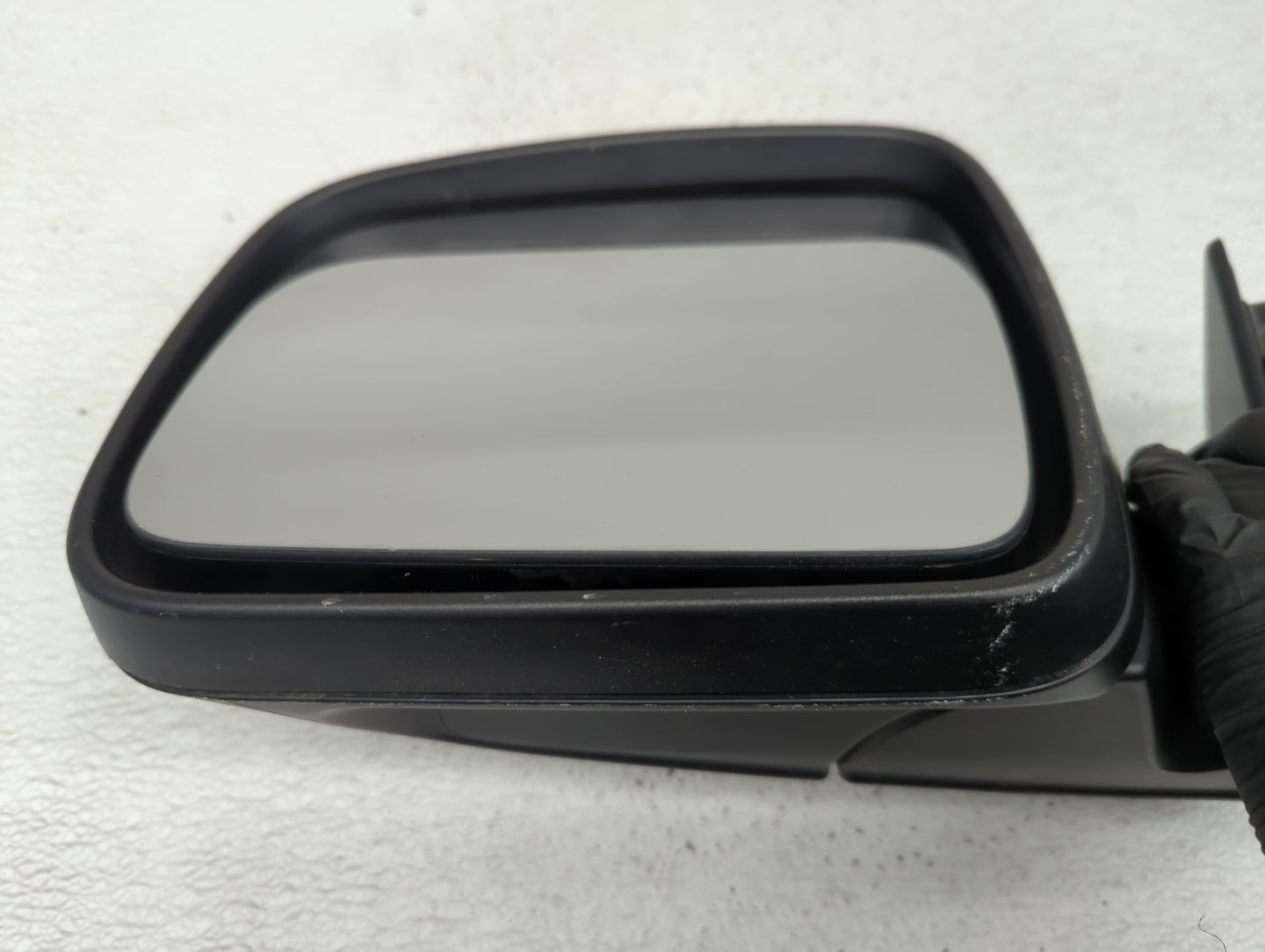 2010-2013 Land Rover Range Rover Sport Driver Side View Mirror - Left Door Mirror OEM Used - Oemusedautoparts1.com