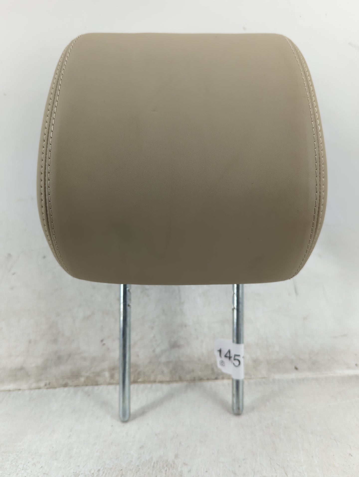 2010-2013 Land Rover Range Rover Sport Headrest Head Rest Rear Seat Fits Fits 2010 2011 2012 2013 OEM Used Auto Parts - Oemu