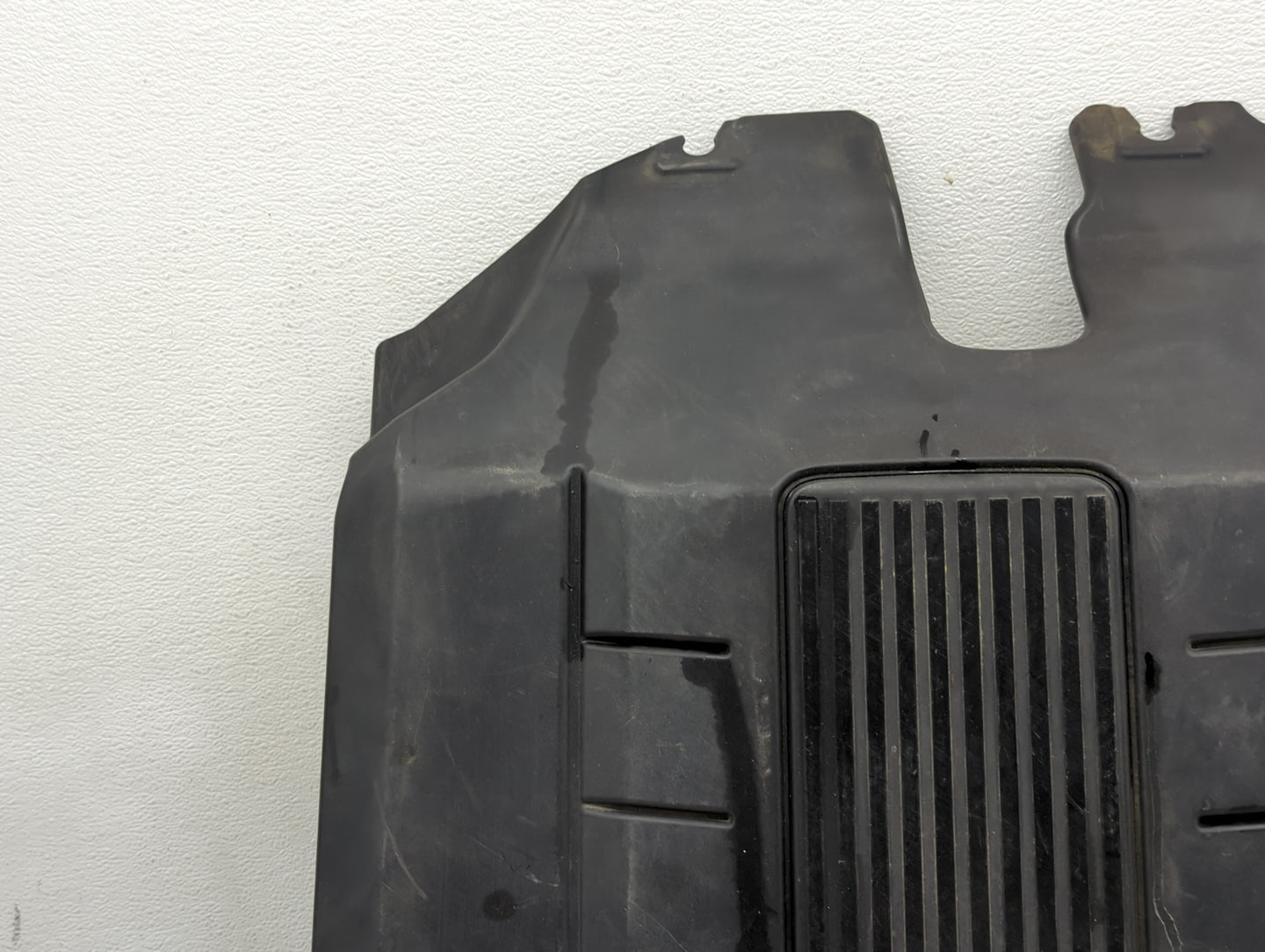 2011 Land Rover Range Rover Sport Engine Cover - Oemusedautoparts1.com