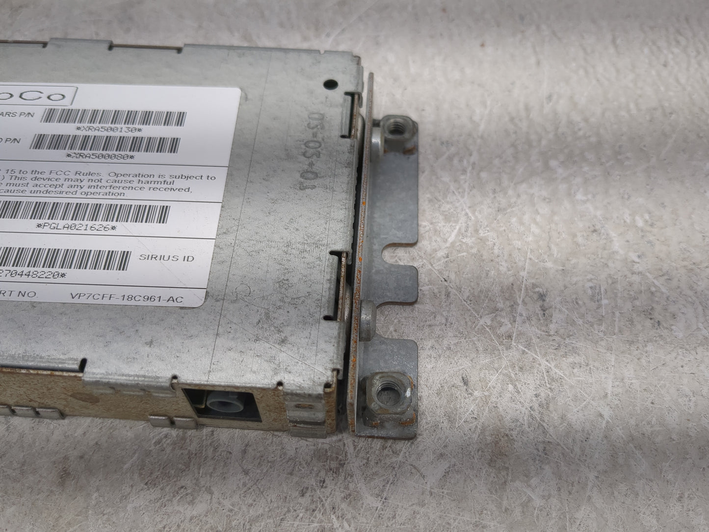2007-2011 Land Rover Range Rover Sport Radio AM FM Cd Player Receiver Replacement P/N:9H4218C963AA 9H4214C340AA Fits OEM Use