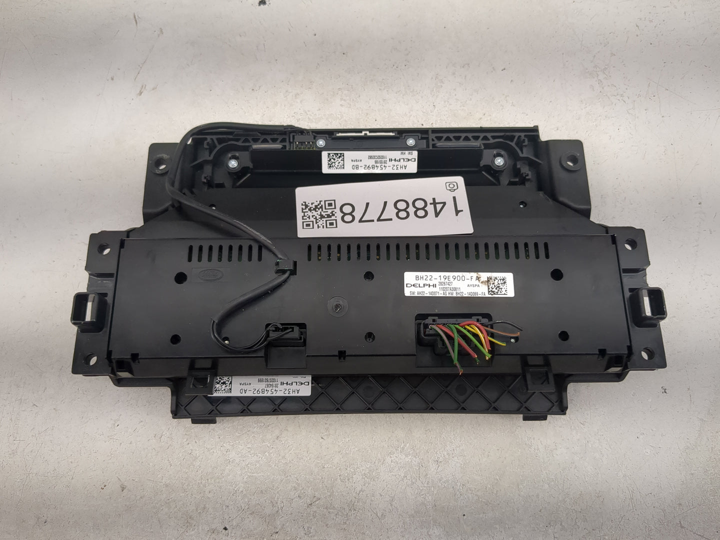 2010-2011 Land Rover Range Rover Sport Climate Control Module Temperature AC/Heater Replacement Fits OEM Used Auto Parts - O