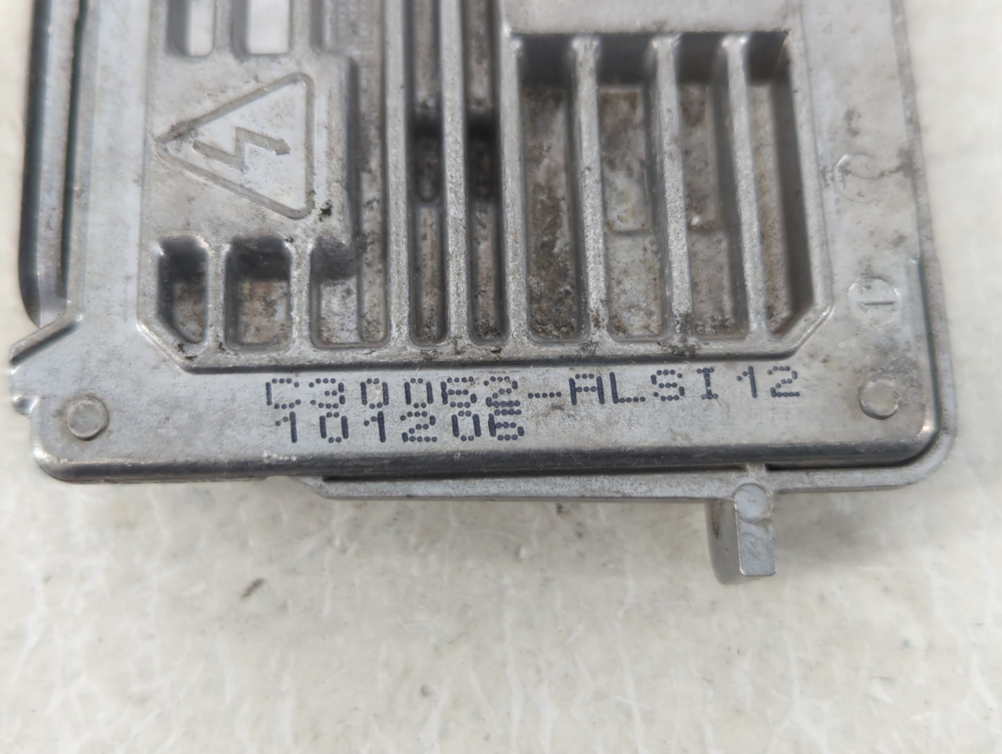 2010-2013 Land Rover Range Rover Sport Headlight Ballast Head Light - Oemusedautoparts1.com