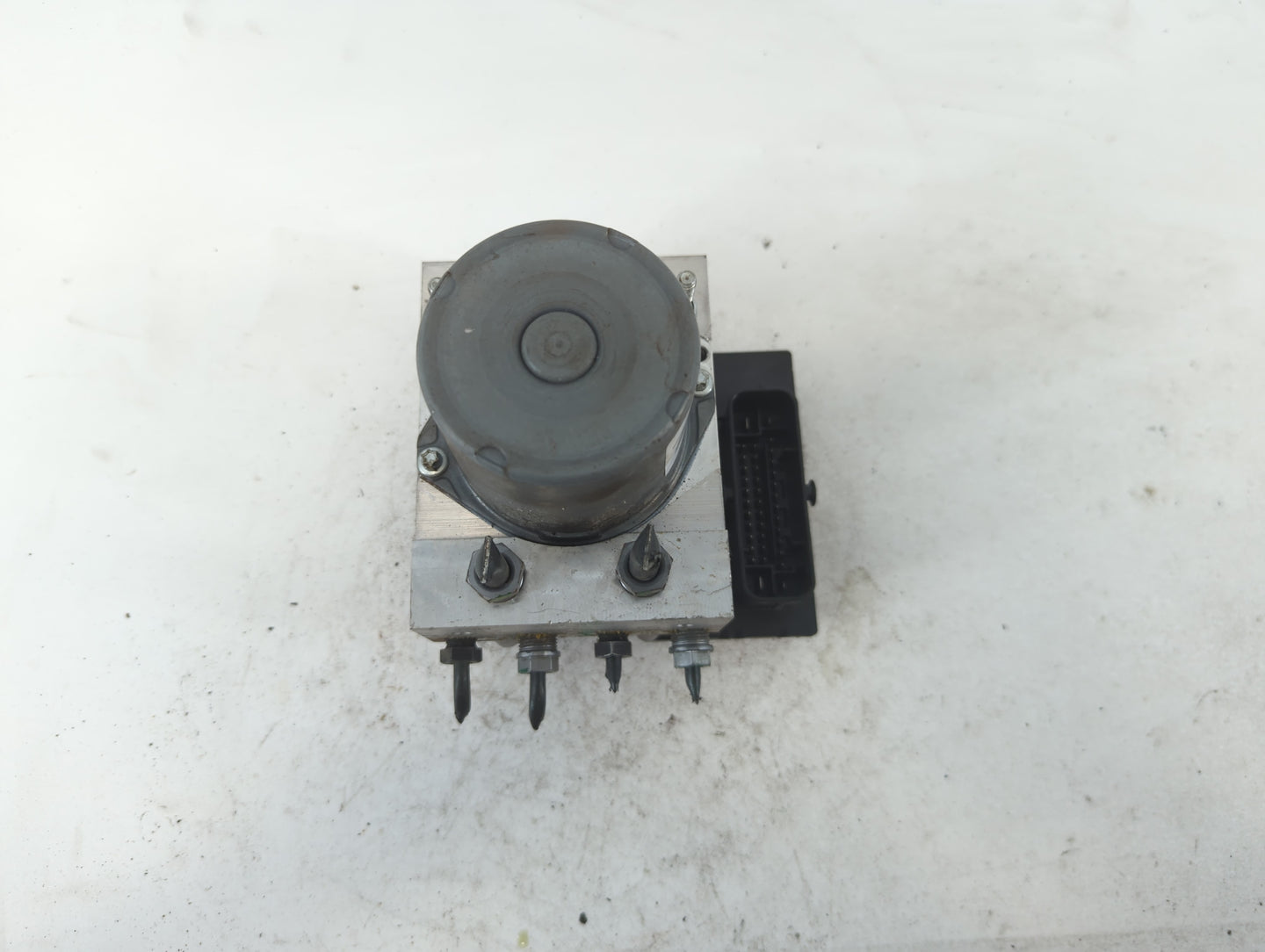 2010-2011 Land Rover Range Rover Sport ABS Pump Control Module Replacement P/N:BH42-20405-AE 0 265 236 276 Fits OEM Used Aut