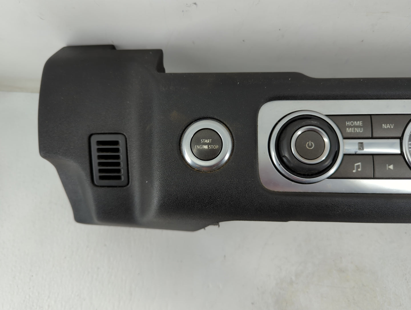 2010-2013 Land Rover Range Rover Sport Radio AM FM Cd Player Receiver Replacement P/N:AH22-18C858-BF Fits OEM Used Auto Part
