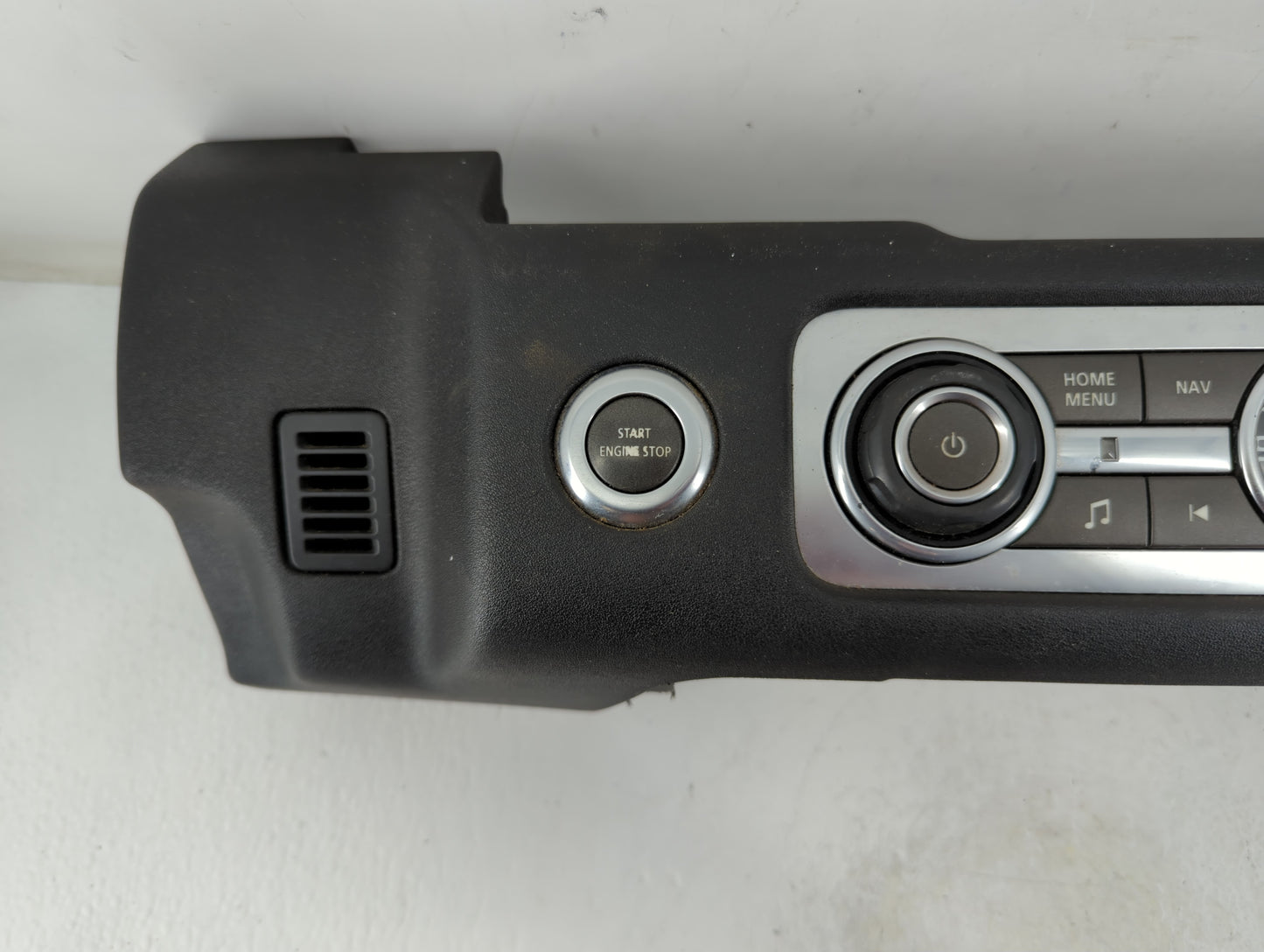 2010-2013 Land Rover Range Rover Sport Radio AM FM Cd Player Receiver Replacement P/N:AH22-18C858-BF Fits OEM Used Auto Part