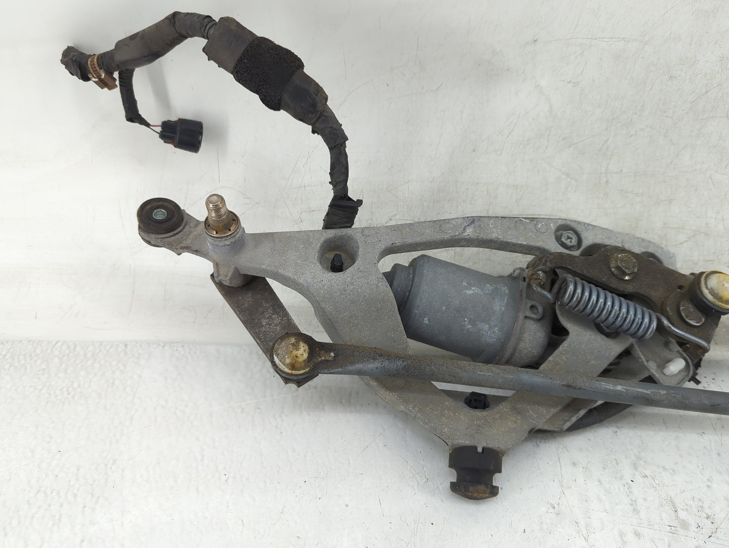 2011-2017 Lexus Ct200h Front Windshield Wiper Motor P/N:85110-76030 Fits Fits 2011 2012 2013 2014 2015 2016 2017 2018 2019 2