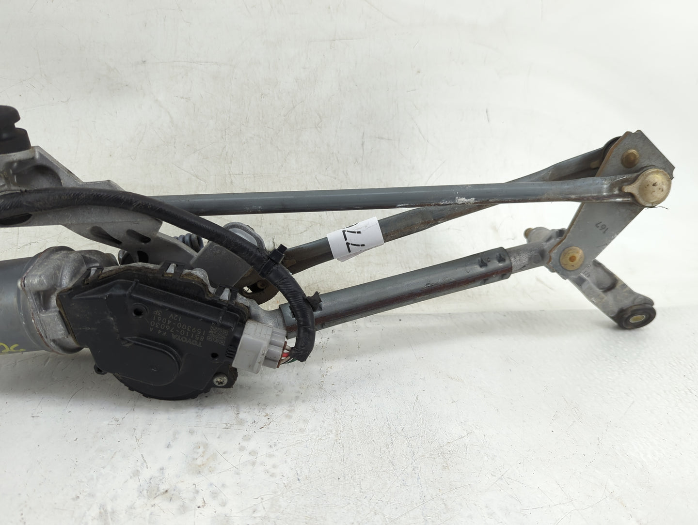 2011-2017 Lexus Ct200h Front Windshield Wiper Motor P/N:85110-76030 Fits Fits 2011 2012 2013 2014 2015 2016 2017 2018 2019 2