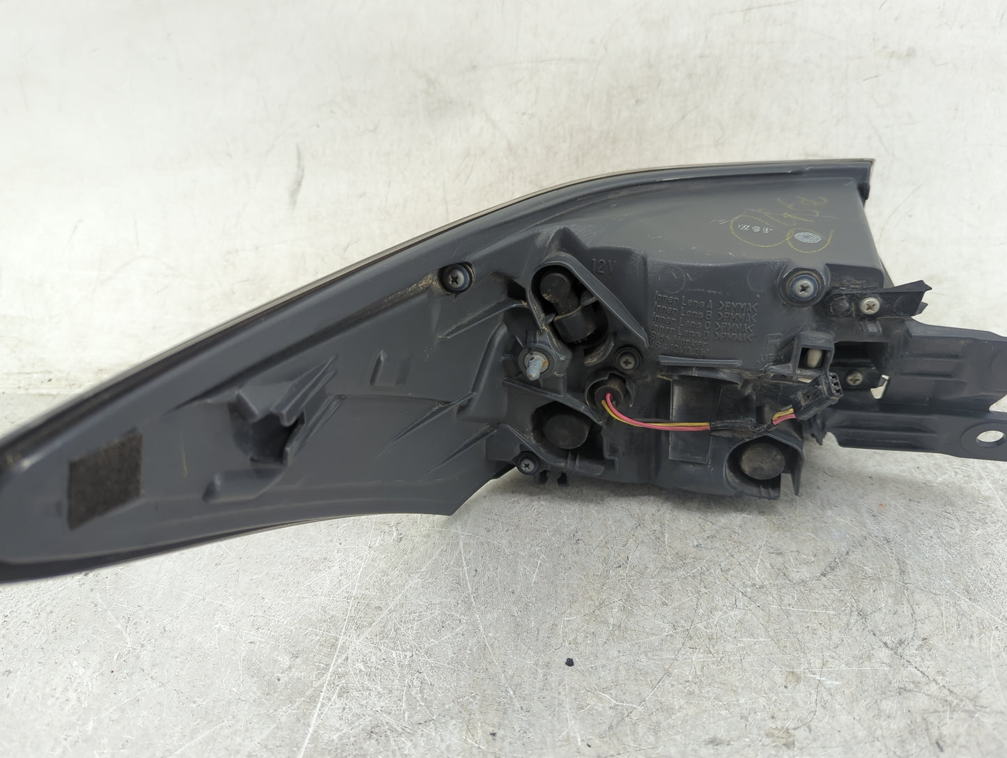 2011-2017 Lexus Ct200h Tail Light Assembly Passenger Right OEM Fits Fits 2011 2012 2013 2014 2015 2016 2017 OEM Used Auto Pa