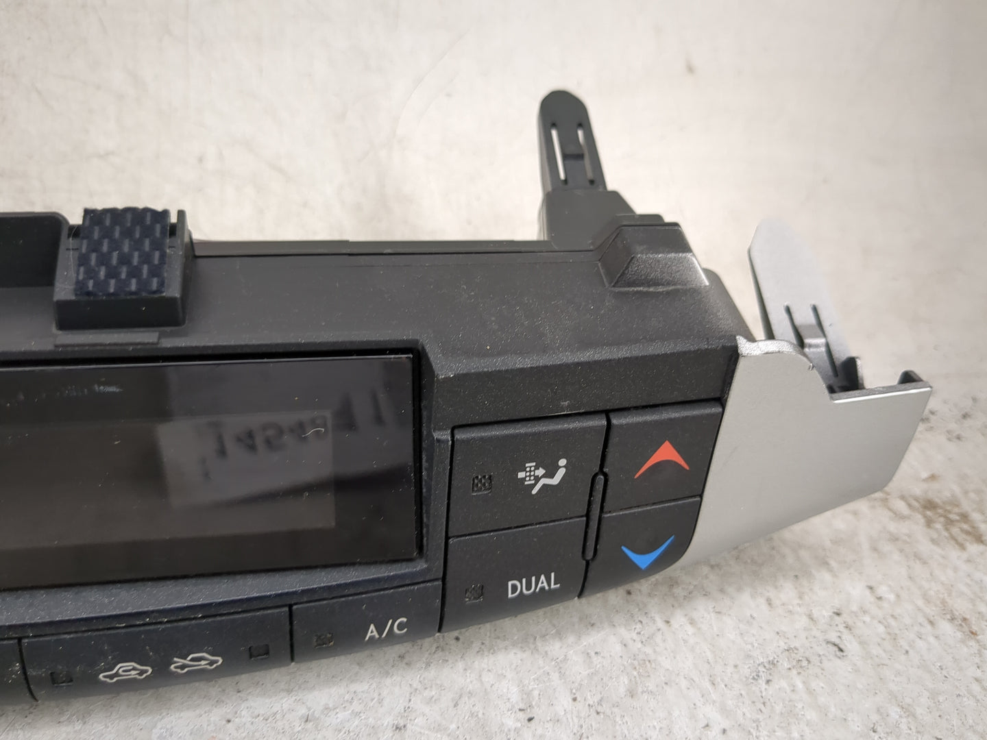 2011-2013 Lexus Ct200h Climate Control Module Temperature AC/Heater Replacement P/N:55900-76060 Fits Fits 2011 2012 2013 OEM