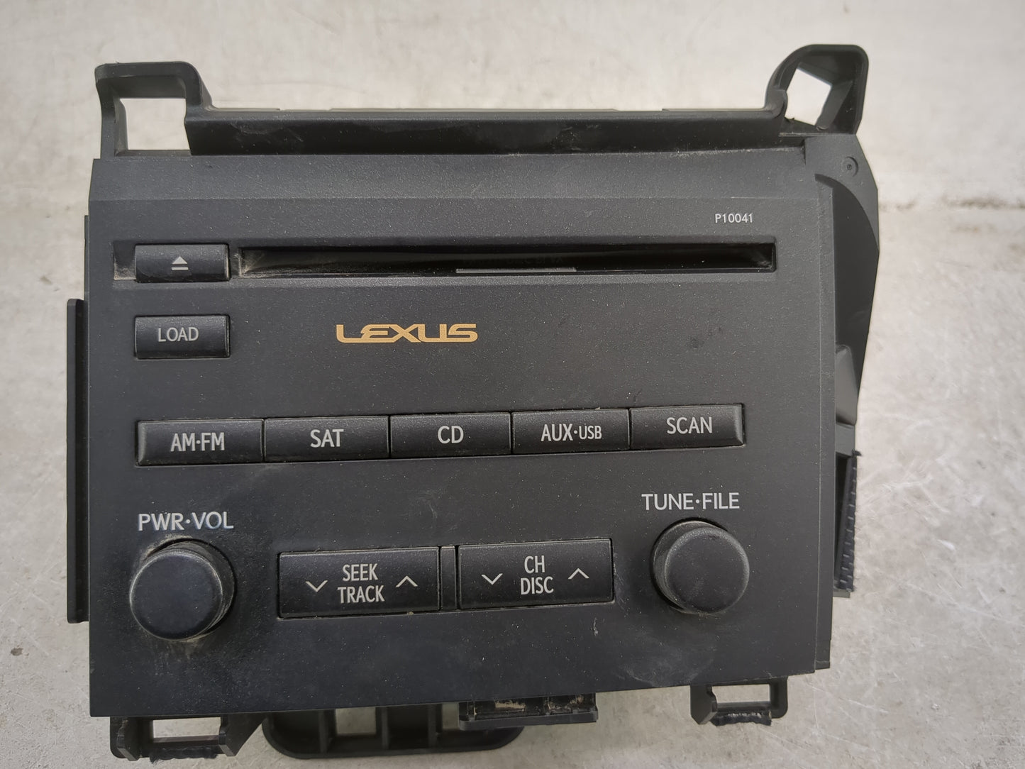 2011-2012 Lexus Ct200h Radio AM FM Cd Player Receiver Replacement P/N:86120-76380 Fits Fits 2011 2012 OEM Used Auto Parts - 