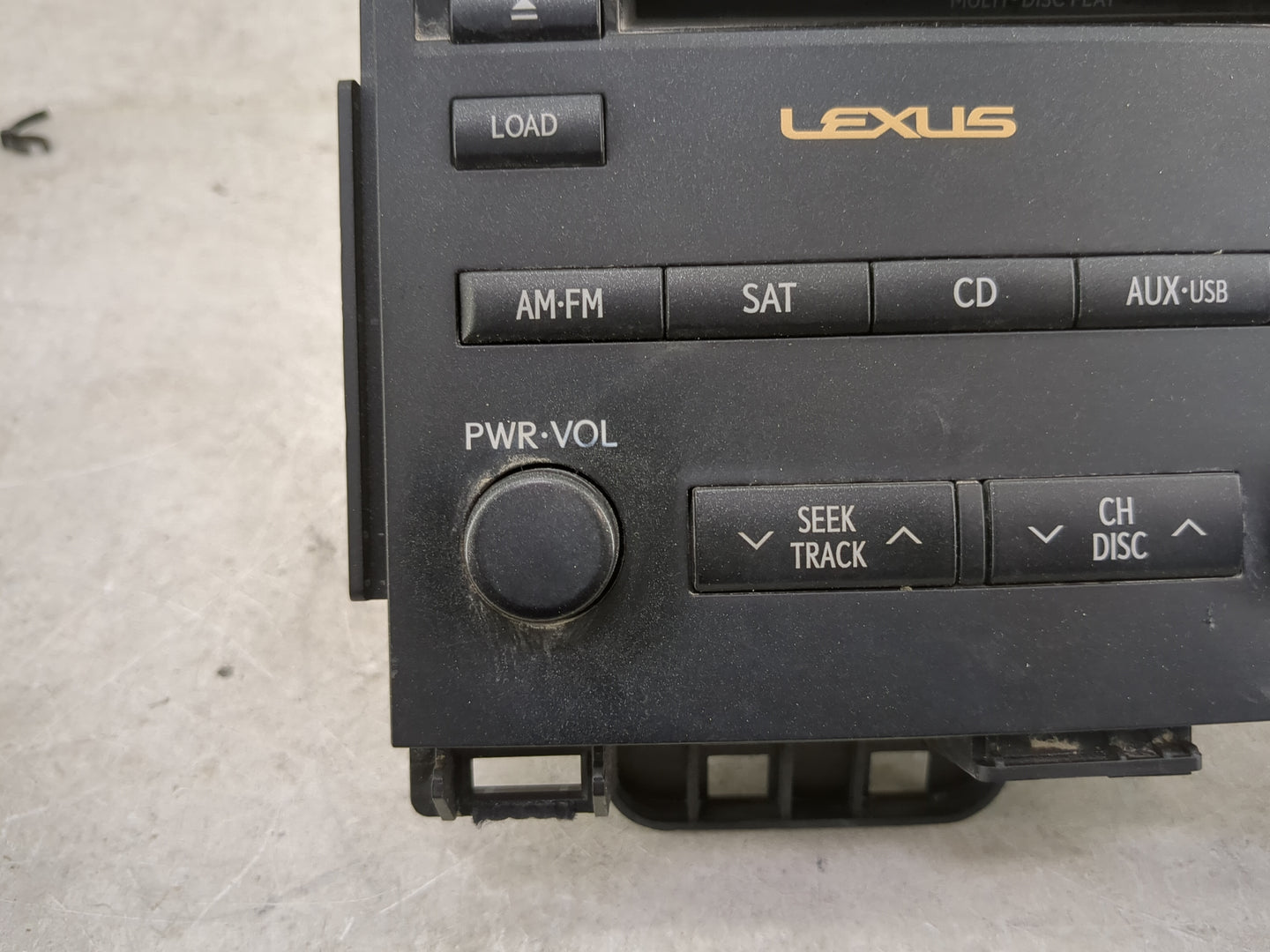 2011-2012 Lexus Ct200h Radio AM FM Cd Player Receiver Replacement P/N:86120-76380 Fits Fits 2011 2012 OEM Used Auto Parts - 